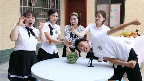 吃瓜原创短剧,揭秘娱乐圈背后的秘密与笑料