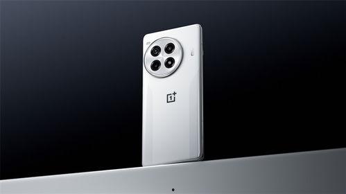 一加13官方最新爆料,性能怪兽来袭，全新设计引领潮流！”