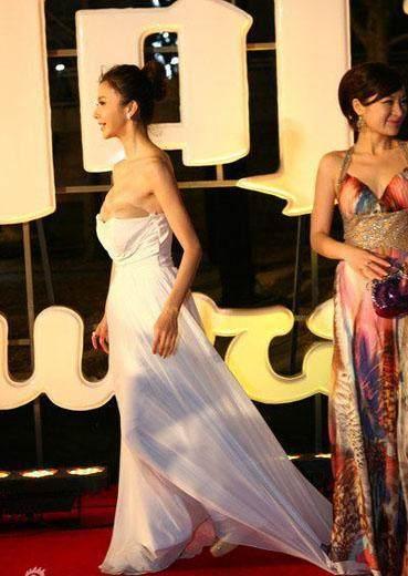 女明星红毯尴尬,女明星尴尬瞬间大盘点