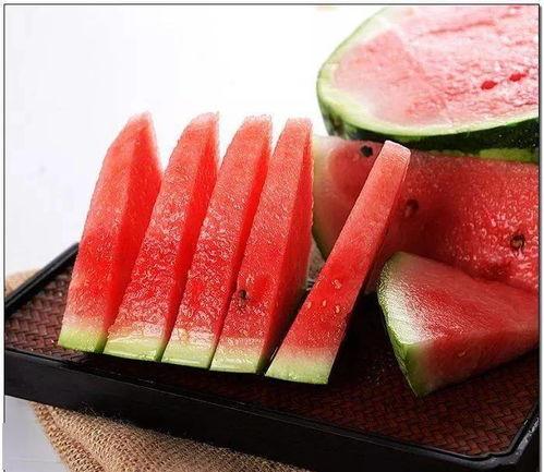 都看自由吃瓜,揭秘网络热点的背后真相