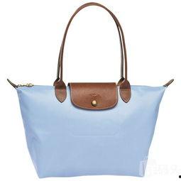 明星背龙骧包图片,龙骧背包潮流风采