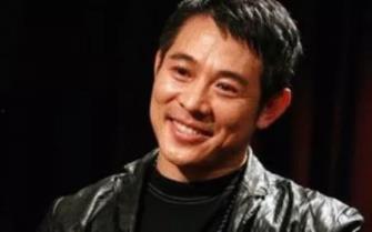 还是中国国籍的明星,揭秘仍持有中国国籍的璀璨明星