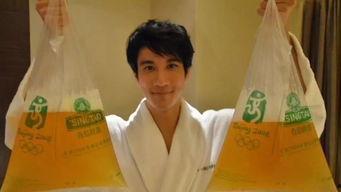 青岛喝酒的明星有谁,青岛酒香明星荟萃